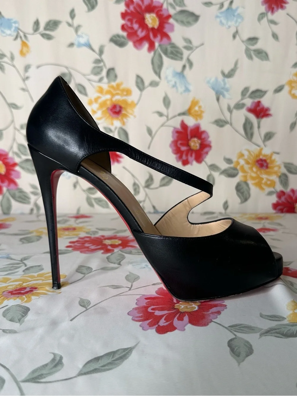 CHRISTIAN LOUBOUTIN- Authentic- Catchy Two 120 Kid Heels Great Condition Size 40